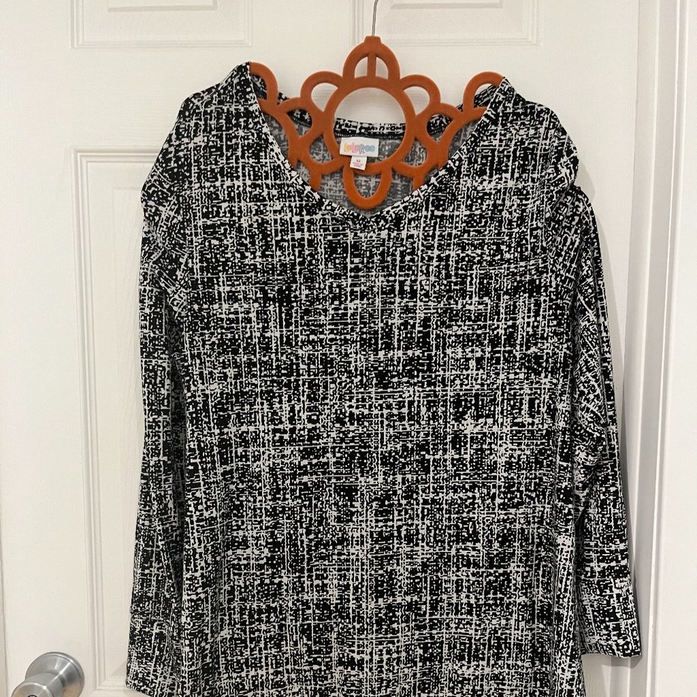 Lularoe Medium Black/White Longsleeve Dress